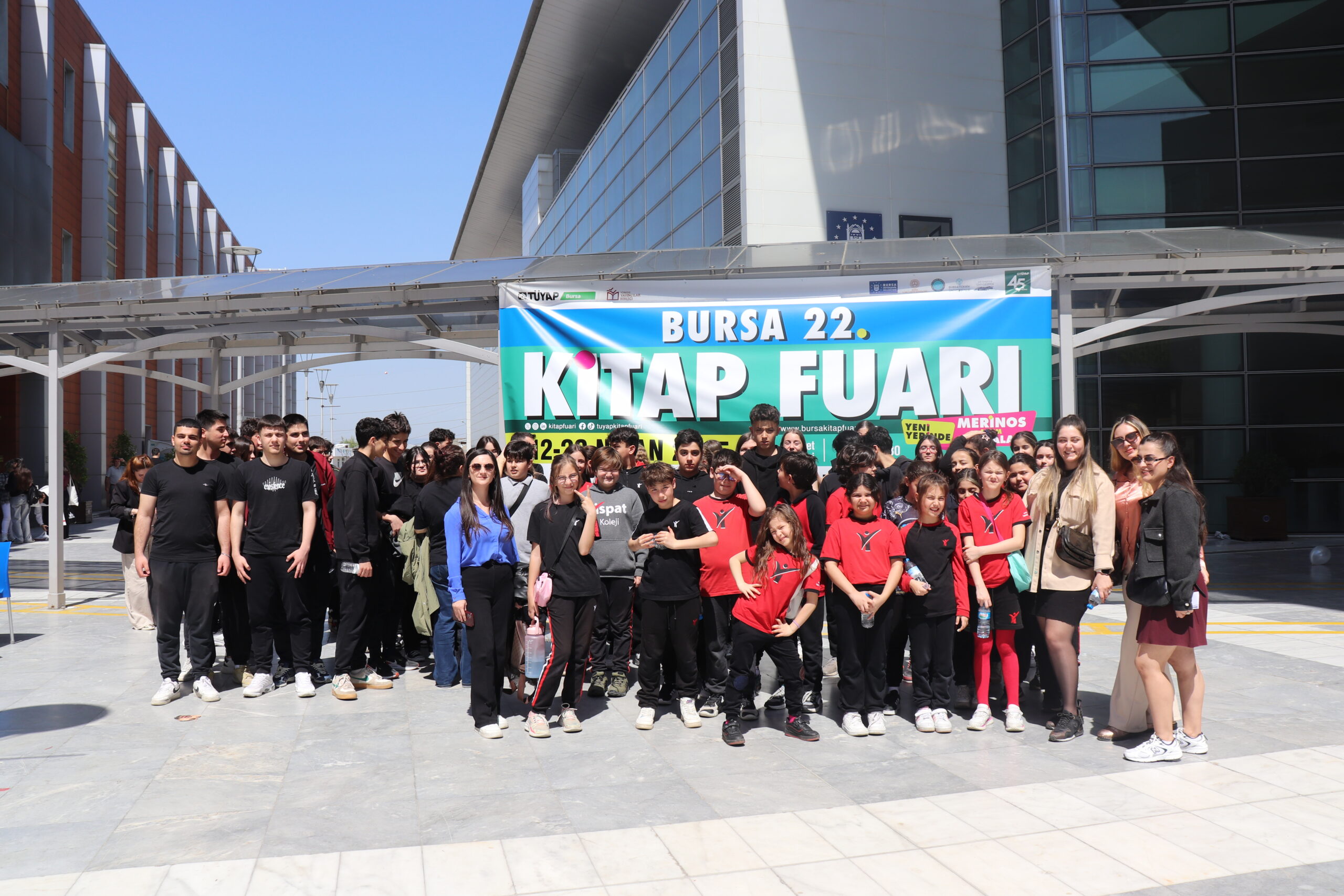 İspat Bademli öğrencileri Bursa 22. Kitap Fuarı'nda